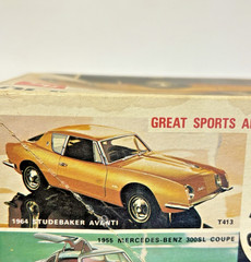 AMT 1964 Studebaker-Avanti Modern Classic T413 1:25 Model Kit Open Box