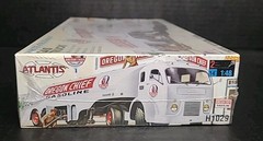 Atlantis White-Fruehauf Gas Truck Kit# H1029 Factory Sealed