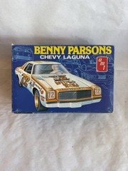 AMT Benny Parsons chevy laguna Model KIT read