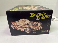 1/25 REVELL 85-4174 ED BIG DADDY ROTH BEATNIK BANDIT CUSTOM MODEL CAR KIT B4