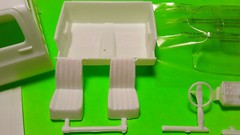 1978-87 GMC Chevy 4×4 Pickup Truck 1/25 Fall Guy Cab Hood Grill Glass Seats