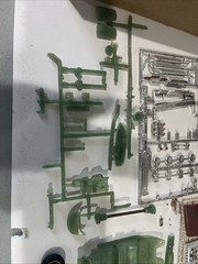 Revell Custometal Metalflake 1962 Plymouth Valiant V-200 Model Kit