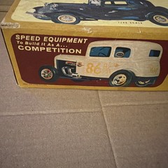 ORIGINAL VINTAGE AMT 32 FORD VICTORIA TROPHY SERIES KIT Body Painted Complete