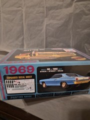 AMT 1969 Ford Galaxie Hardtop Plastic Model Car Kit 1:25 Scale Factory Sealed