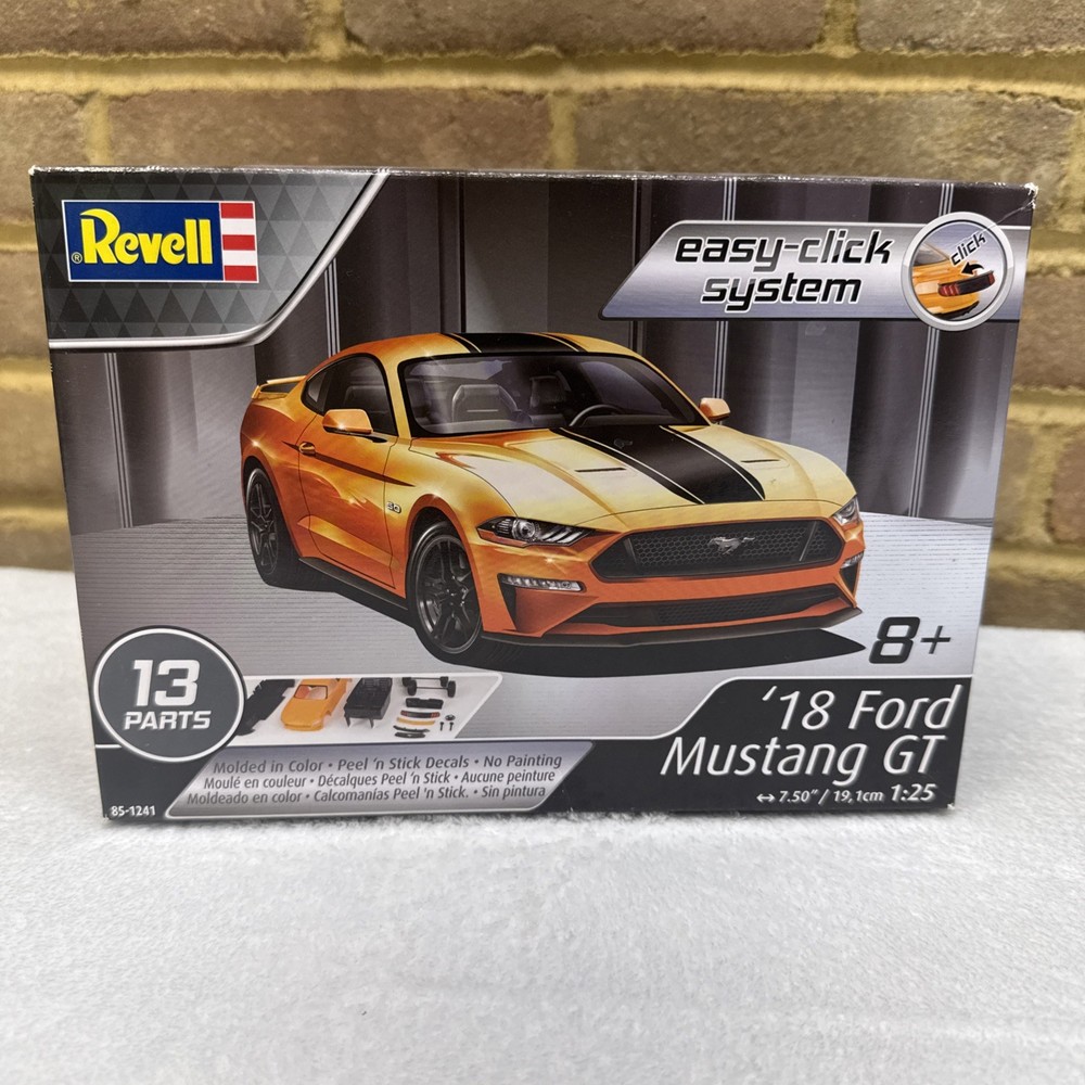 Revell ‘18 Ford Mustang Gt 13 Part Easy Click Model Kit