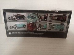 REVELL 2020 Ford ‘29 Model A Roadster 2’N1 1:25 Model Kit ~ NEW