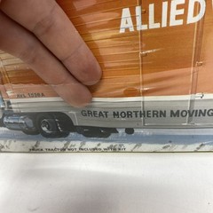 AMT Trailmobile Allied Moving Van 1:25 Model Kit Unassembled Over 125 Parts New