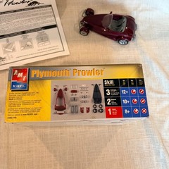 AMT Ertl Plymouth Prowler Snapfast Plus 1:25 Scale Model Kit 31802 Maroon Red
