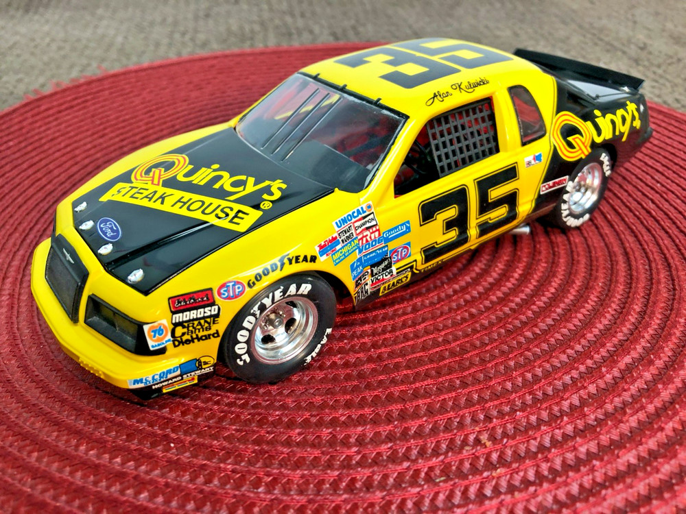 MONOGRAM 1/24 EARLY 85 QUINCY’S AK T-BIRD STOCK CAR FACTORY BUILT BOX ART MODEL