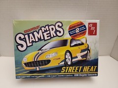 AMT Snapfast Slammers Street Heat 1998 Chrysler Concorde Plastic Model Kit #1227