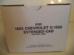 AMT/Ertl 1993 Chevrolet C-1500 Extended Cab,  Victory Red NEW IN BOX