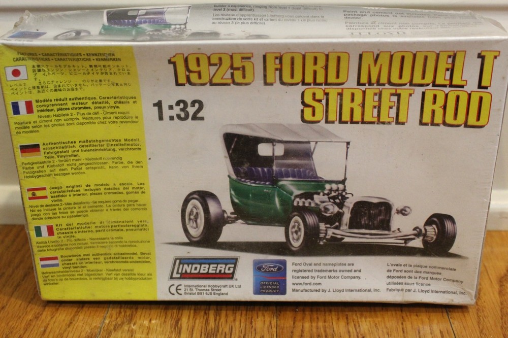 LINBERG 1925 FORD MODEL T STREET ROD SEALED MODEL CAR KIT COMPLETE