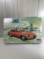 Revell Monogram XKE Jag 1/25 Scale Racing Plastic Model Car Kit Hobby