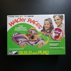 1/25 Wacky Races Compact Pussycat Figure Snap MPC Model Kit Penelope Pitstop New