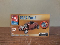 AMT ERTL 1932 Ford Car Buyer’s Choice Switchers 1/25 Model Kit 38017, New Sealed