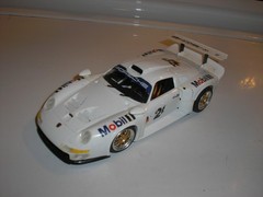 Tamiya 1/24 Mobil 1 Porsche LeMans 911 GT1 Race Car for Parts or Restore Free SH