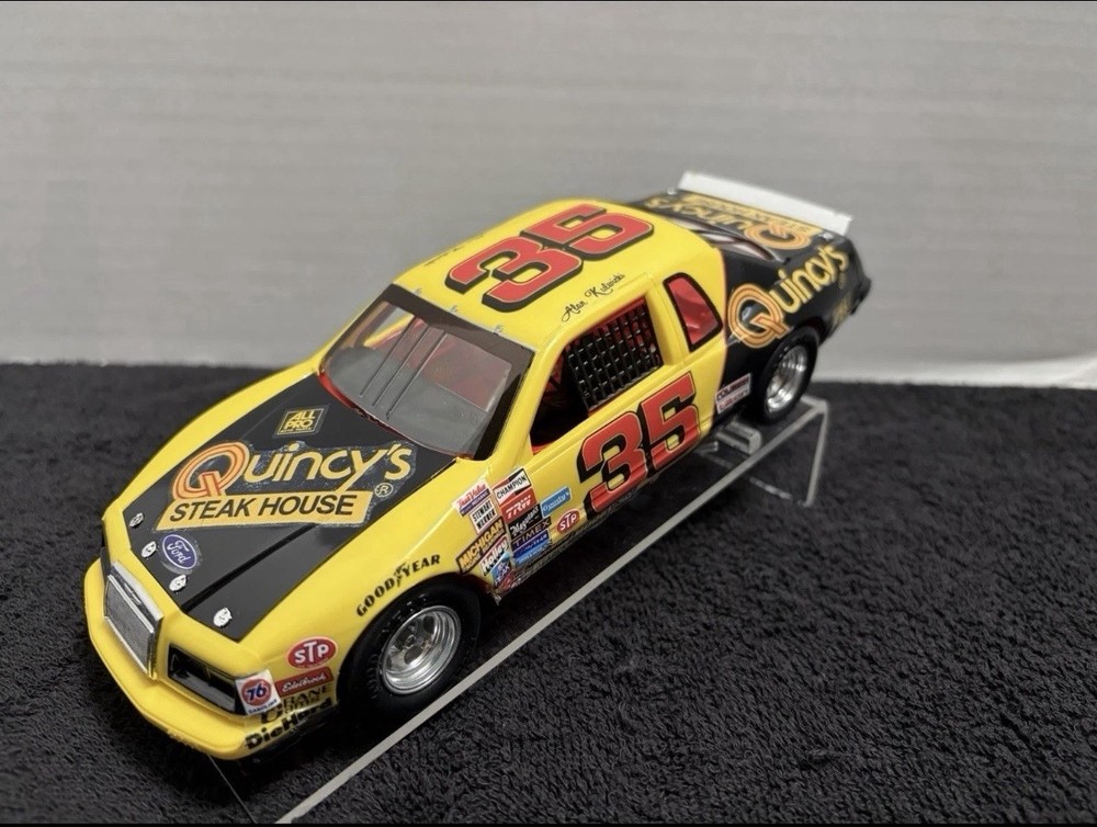 Lot Of (22) 1/24 Custom Built NASCAR Model Cars (Various Drivers)