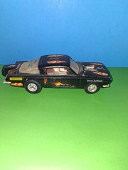 AMT VINTAGE BUILT 1960’S PLYMOUTH BARRACUDA ANNUAL MODEL KIT HAS CUT FENDERS