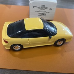 AMT Ertl 1991 Geo Storm GSI bright Yellow Dealer Promo car 6083 1:25