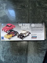 Lindberg ‘40 Ford Coupe Build 1 Of 3 Ways 1:25 Plastic Model New In Open Box !!