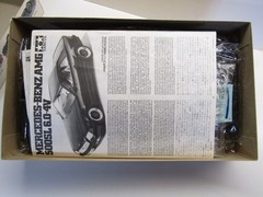 Tamiya 1:24 Scale Mercedes-Benz AMG 500SL 6.0-4V Model Kit # 24095*1200