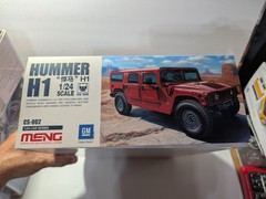 Meng 1/24 Scale Hummer H1 Civilian Model Kit