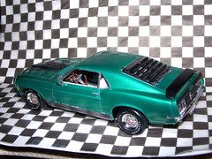 1/24 REVELL 1970 FORD MUSTANG MACH 1 BUILT MODEL CAR 351 CLEVELAND-VERY DETAILED