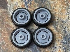 Resin 22 In. Raceline Desperado Wheels, W One In. Whitewalls,1/24 Scale,1/25
