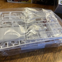 Revell 1/25 1966 Chevy Fleetside Pickup Plastic Model Kit