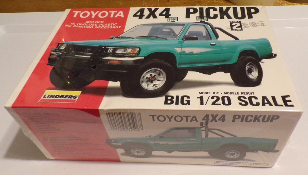 LOOK LINDBERG TOYOTA 4X4 PICK-UP MODEL KIT BIG SCALE 1/20 NIB