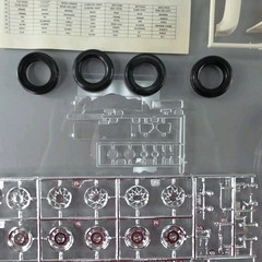 Monogram 2305 1/24 1932 Cadillac V-16 Dual Cowl Phaeton Model Kit Vintage OPEN