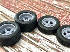1/24 Scale: 15-inch “Torq Thrust D” Resin Wheels W/ Wide Rear Tires