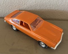 74 1974 CHEVY VEGA DEALER PROMO MODEL 1/25 SCALE PLASTIC MPC ORANGE **NO BOX**