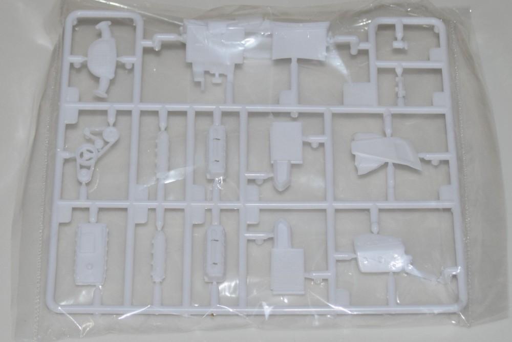 REVELL 2022 C8 CORVETTE 14583 ⭐PARTS⭐ SPRUE A-LEFT DRIVE DASHBOARD+MORE 1:25