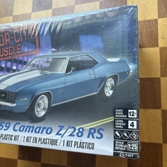 Revell 1969 Chevy Camaro Z/28 RS Motor-City Muscle 1/25 Model Car Kit new sealed
