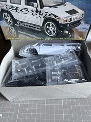 Revell Hummer H2 Model Kit NOB