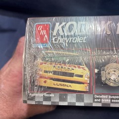 AMT ERTL #4 ERNIE IRVAN Kodak Film Chevrolet 1/25 NASCAR Model Kit New Sealed