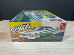 AMT SNAPFAST SLAMMERS ’58 PLYMOUTH STREET FURY – 1:25 SCALE KIT FACTORY SEALED