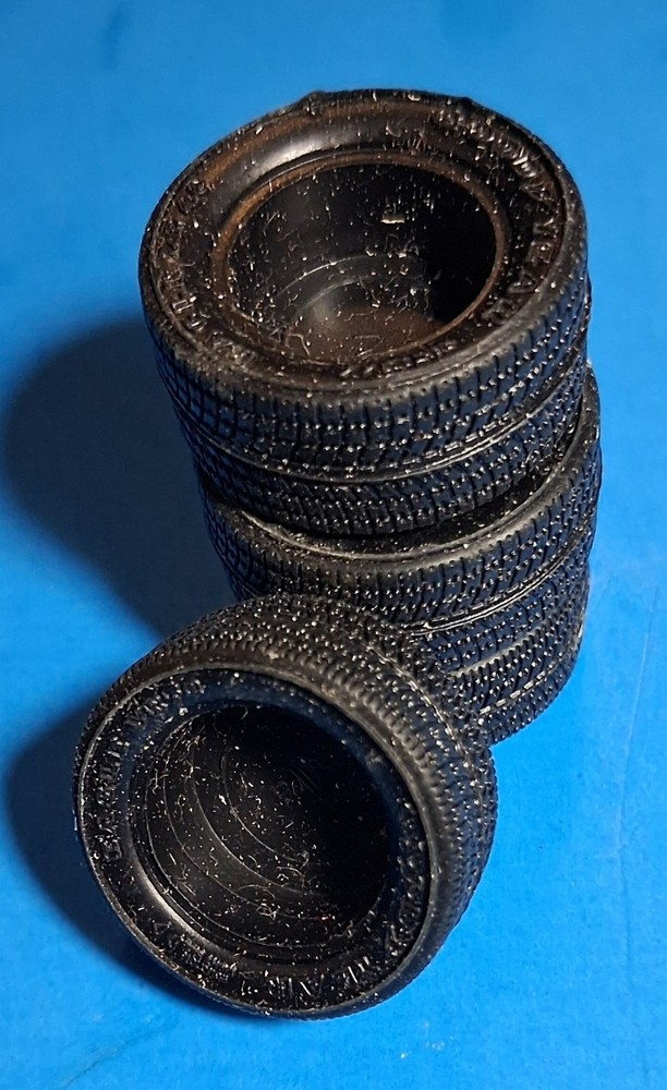 72 CHEVY FLEETSIDE PICKUP CUSTOM WIDE TIRES – AMT 6691 – MODEL CAR KIT PARTS LOT