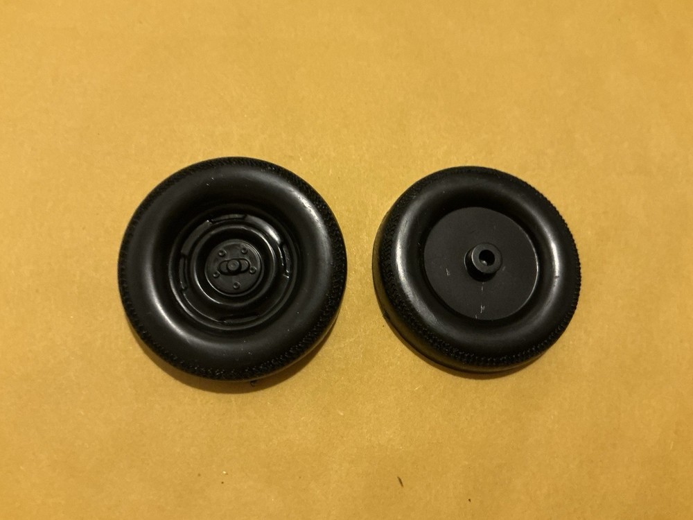 1 25 scale model parts C1500 454 Ss Rear Tire Carrier Only