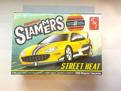 AMT Snapfast Slammers Street Heat 1998 Chrysler Concorde Plastic Model Kit(202)