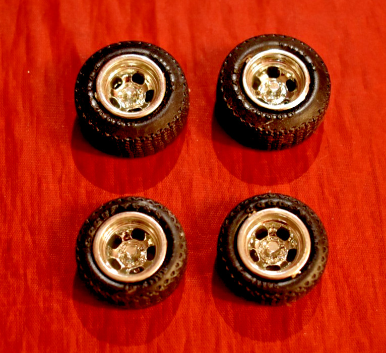 AMT Slotted Mag Wheels on Goodyear Tires 1/25