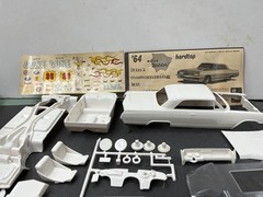 AMT 6524 1964 Buick Wildcat Hardtop Annual Vintage model 1/25 McM