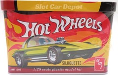 AMT 1:25 Scale Model Hot Wheels Silhouette Car with Trailer +Collector’s Tin 593