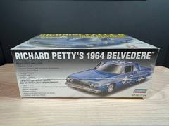 LINDBERG RICHARD PETTY’S 1964 BELVEDERE 1:25 SCALE KIT #72164 VINTAGE SEALED NIB