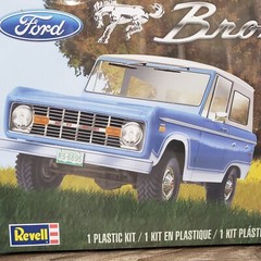 Revell 2016 Ford Bronco Plastic Model Kit 1:25 Level 5 New Sealed