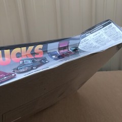 AMT ERTL Hot Trucks ’50 ’55 Chevy ’53 Ford Pickup 1/25 Model Kits Box Bent