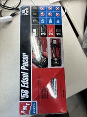 1999 AMT / ERTL ’58 Edsel Pacer 1/25 Scale Plastic Model (MPN 30032