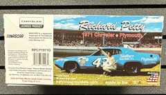 Salvino Jr Model Richard Petty | #43 1971 Chrysler Plymouth | 1:24 RPCP1971D