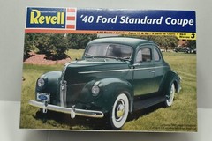 Revelle 1:25 40 Ford Standard Coupe Model Kit Factory Sealed